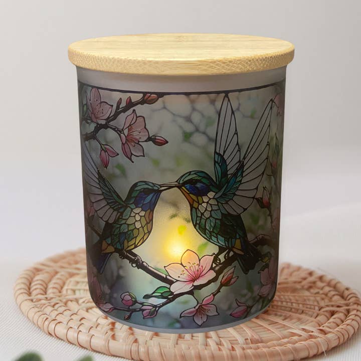 Tarro de vela de cristal tintado con forma de colibrí, con tapa de té para venta al por mayor de Teele and Co.