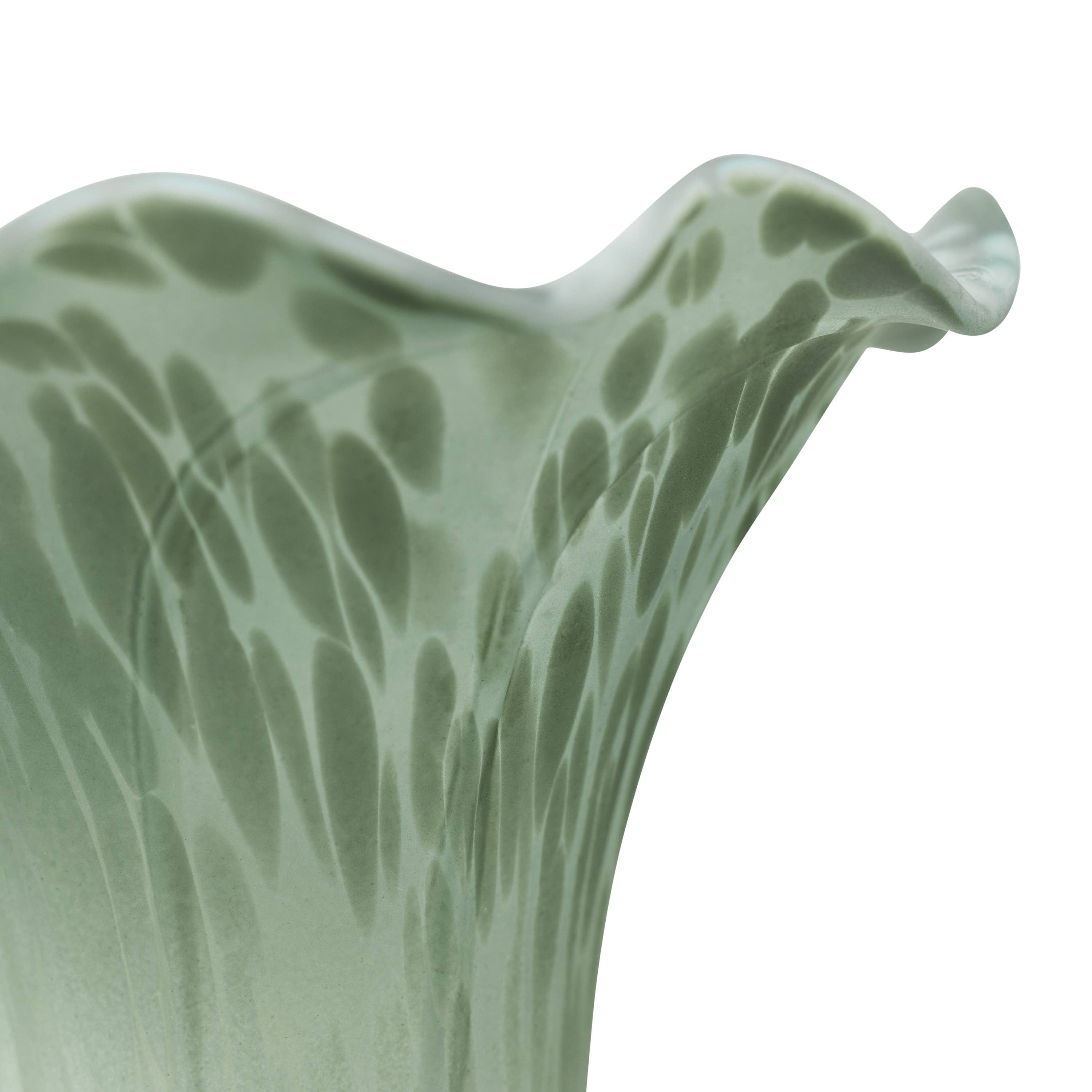 River of Goods - Wholesale Accent/Desk Lamp - 8"H White & Green Lily Glass Butterfly Accent Lamp9