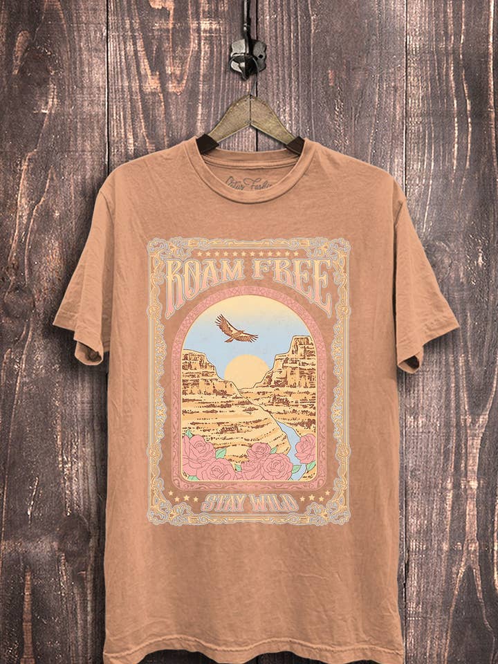 Roam Free Stay Wild top met grafische print voor wholesale door Lotus Fashion Collection