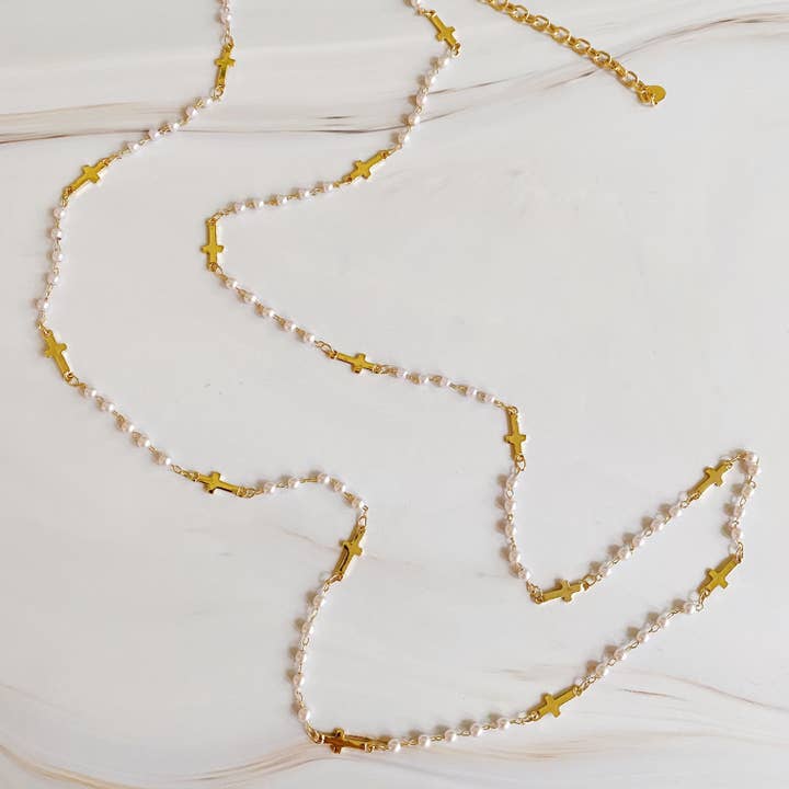 Ellison+Young – wholesale Hänge-/berlockhalsband – Pärlor och kors långt halsband