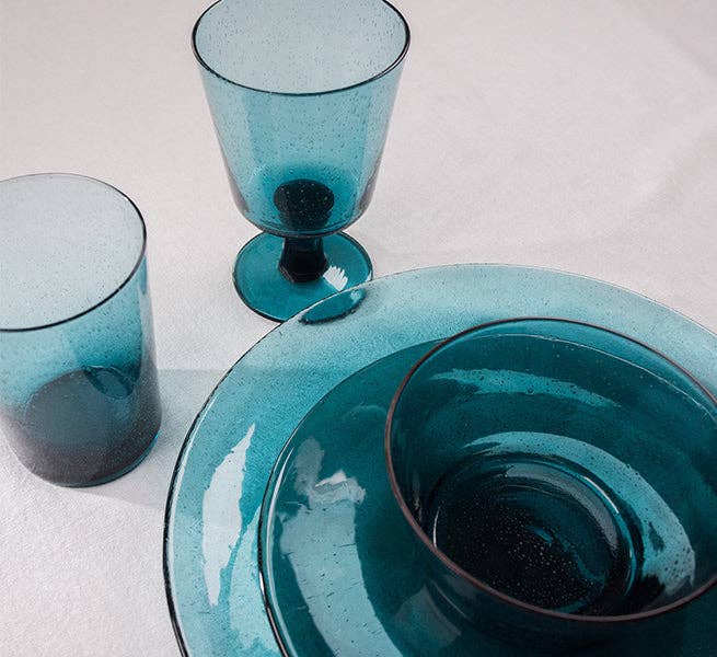 BRITISH COLOUR STANDARD – wholesale Dinner plate – Mineral Blue Handmade Small Plate2