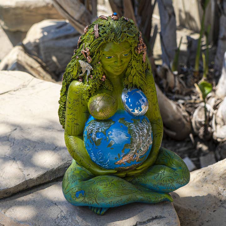 Pacific Trading - Wholesale Decorative Figurine - Millennial Medium Gaia Statue1