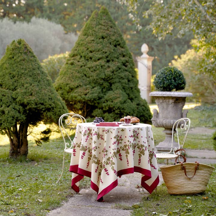 Couleur Nature – wholesale Tablecloth – Gooseberry Red & Green | French Tablecloths