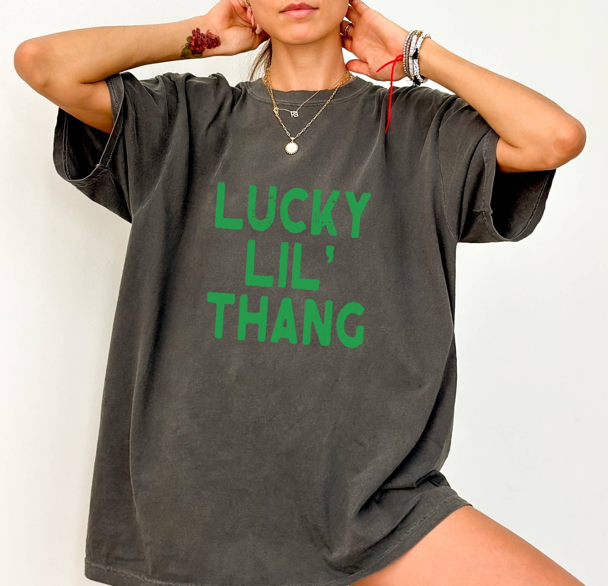 P E T I T R U E – wholesale Screen printed t-shirt – Women′s – St Patricks Day Shirt Women, Lucky Clover Saint Patrick Tee1