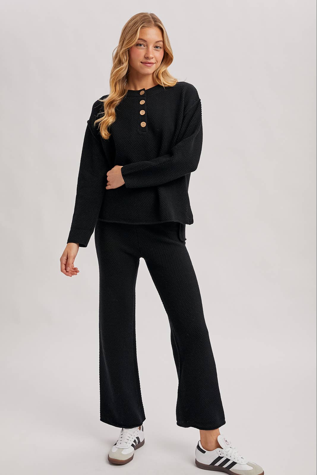 Bluivy - Wholesale Set met top en broek (GEEN Loungewear) - Dames - SET MET GEBREIDE TOP EN BROEK MET TEXTUUR4