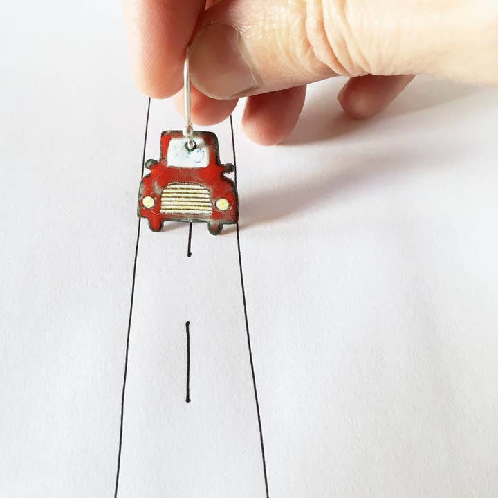 PGJewelryArt – Engroshandel Hængeøreringe og creoløreringe – Retro røde bil øreringe1