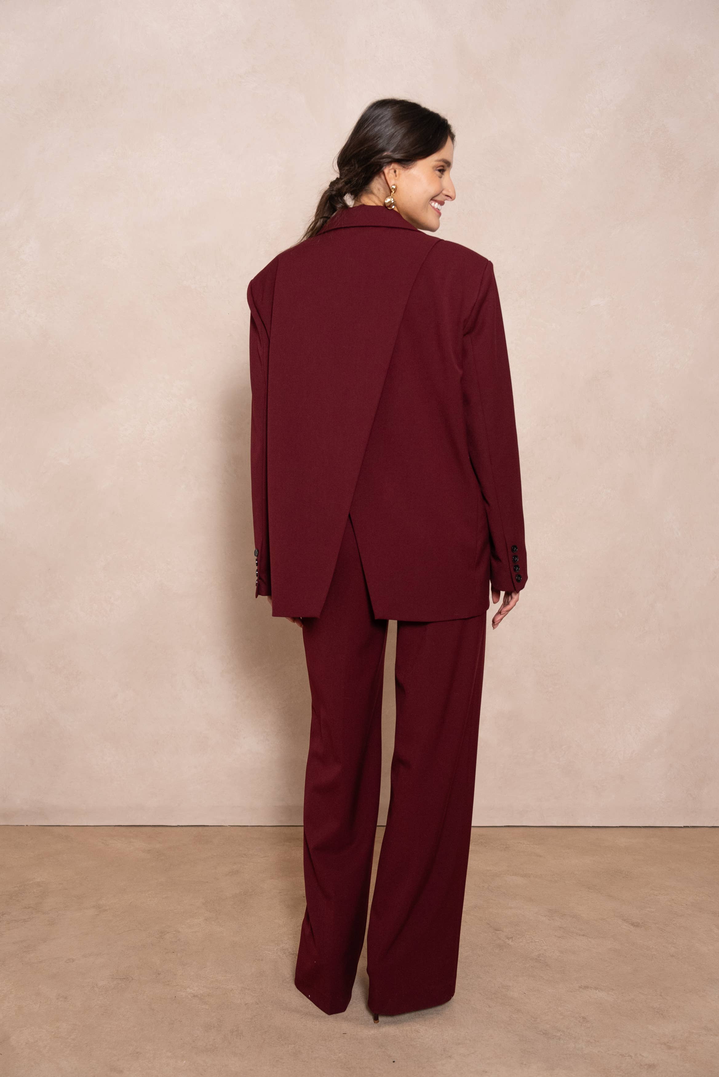 Attentif Paris - Wholesale Blazer - Women's - Oversized double-breasted jacket with back opening9