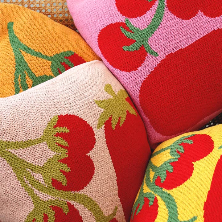 Calhoun & Co. - Wholesale Throw/Decorative Pillow - Tomato Knit Throw Pillow6