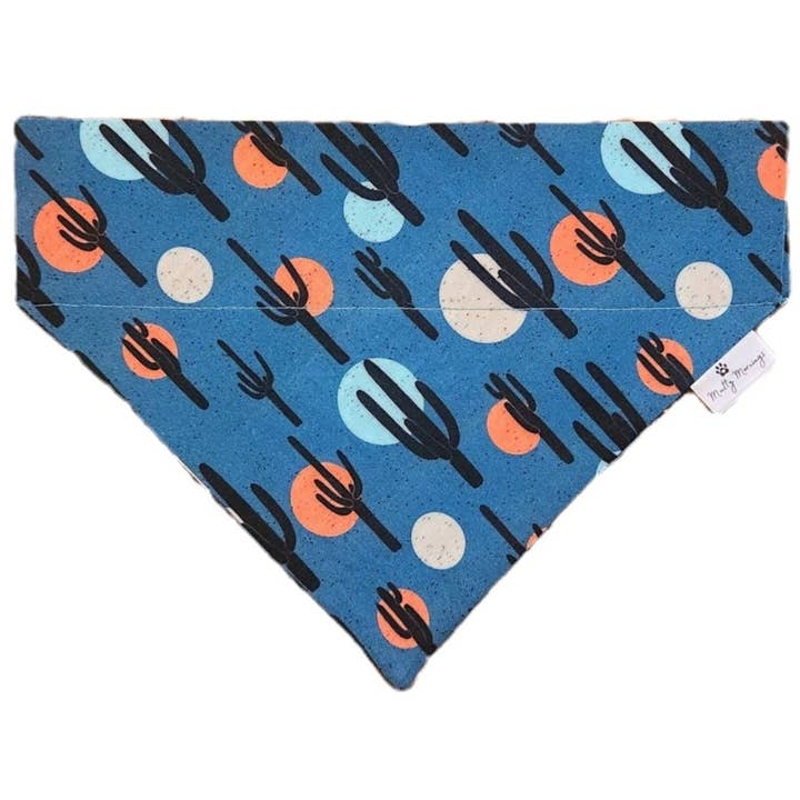 Ørkennat Kæledyrsbandana for engroshandel hos Mutty Mornings