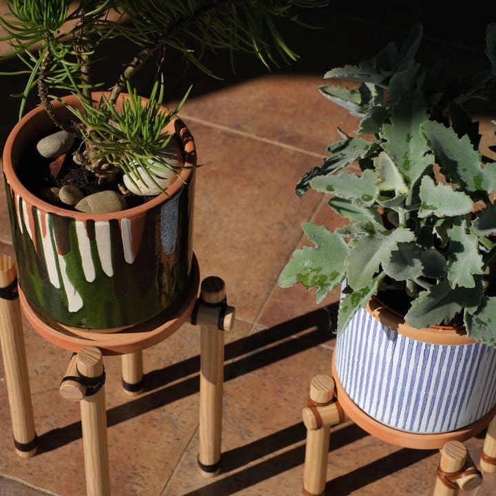 Casa Atlântica - Wholesale Plant Pot Stand - Wood and leather plant pot holder M7