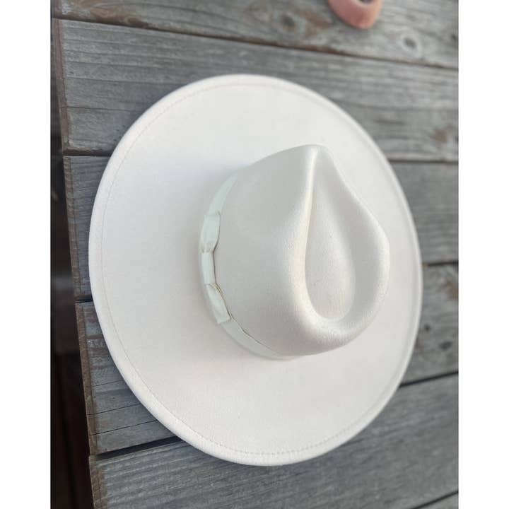 Bella Betty - Wholesale Fedora - Women's - Structured wide brim panama hat in vegan felt10