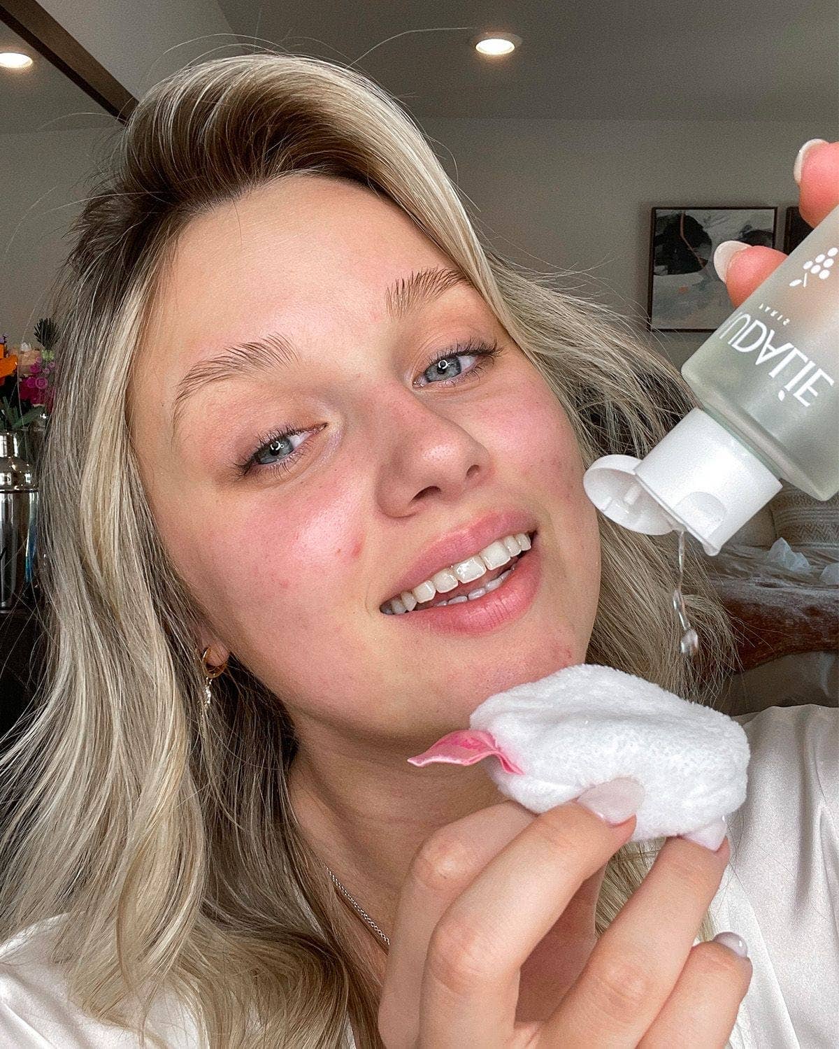 The Original MakeUp Eraser - Wholesale Cotton Pad - Toner Puff 7 Pack - Bye bye cotton rounds forever | SALE7