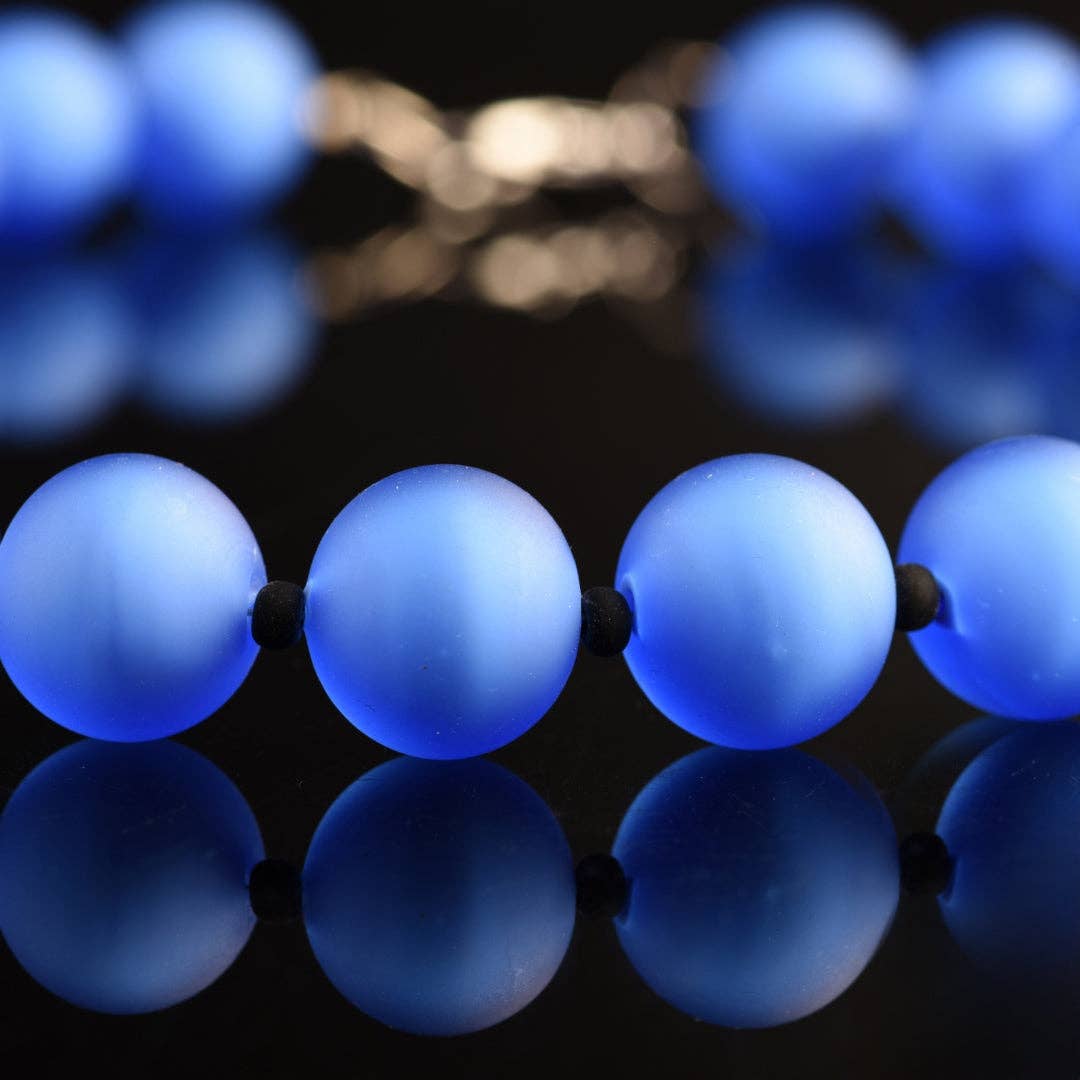 Mazzega Art & Design - Vendita all'ingrosso Collane di perline/perle - La collana Tosca Colore in vetro di Murano è composta da 25 perle Tosca, colori pastello e un rivestimento satinato trasparente.4