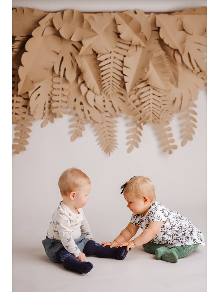 Olie the Curious - Wholesale Socks - Kids - Green Forest Tales Crawling Tight12