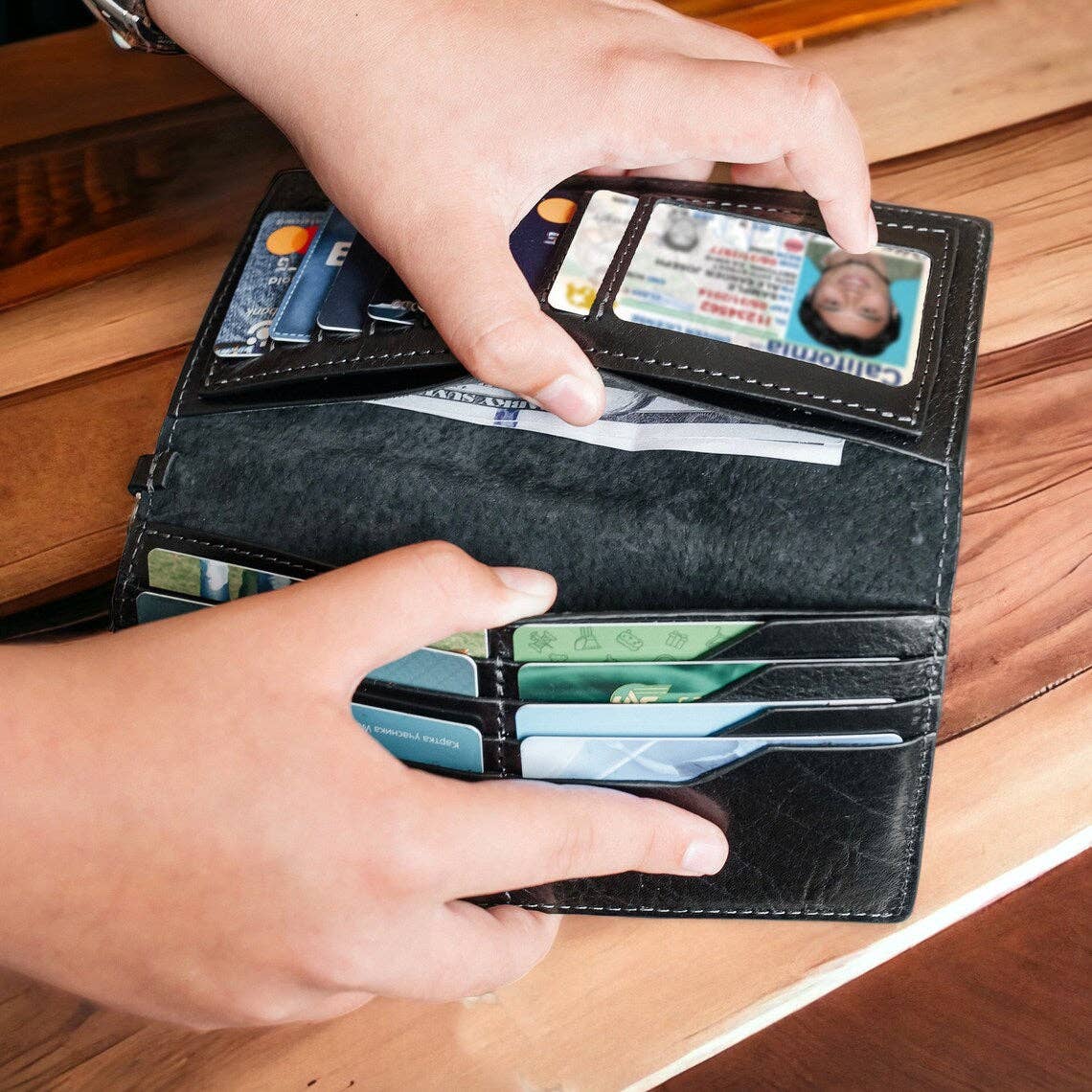 RIDL - Venta al por mayor Cartera - Hombre - Cartera larga de piel con cadena RIDL para hombre1