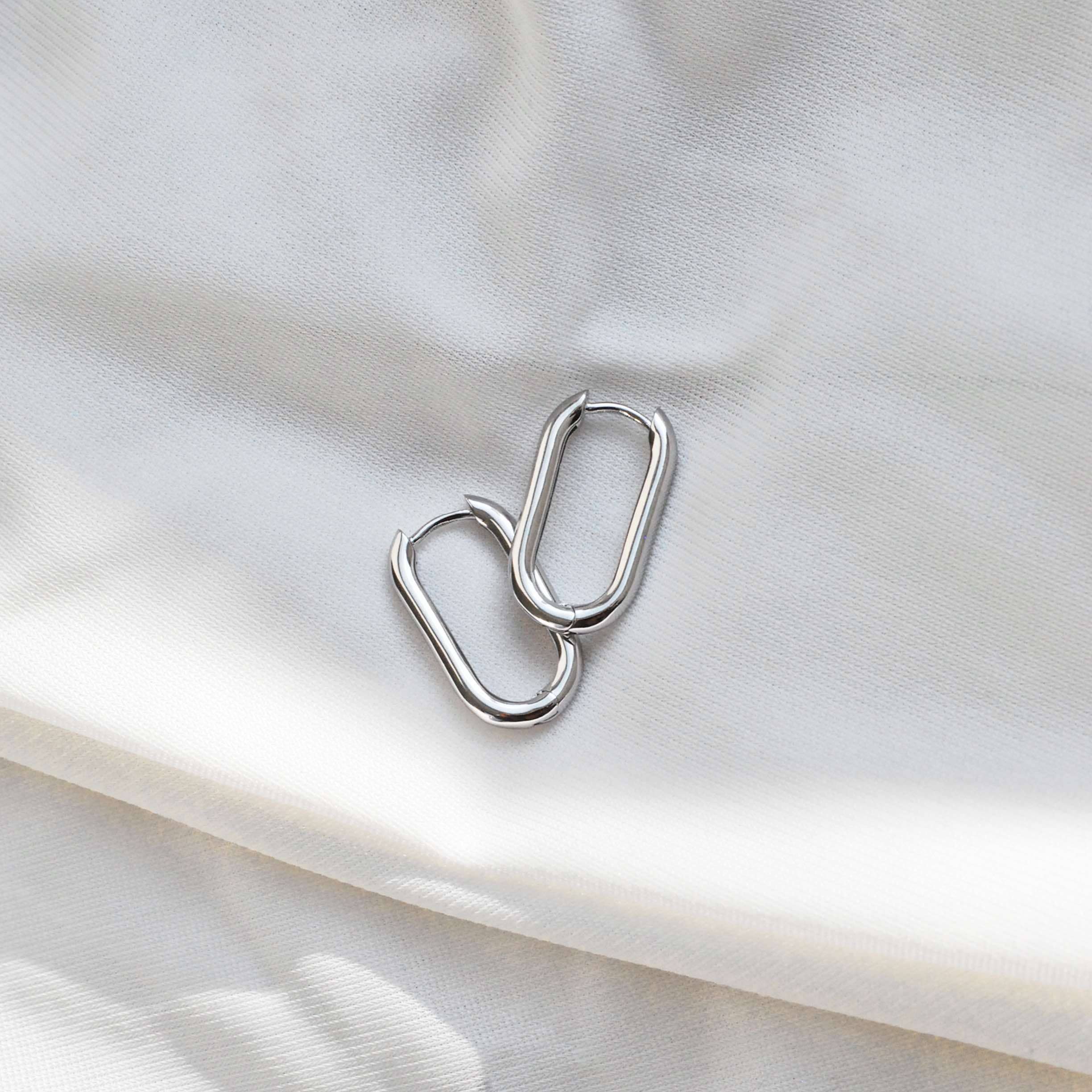 ILoveBlossom – Brincos de argola por atacado – Brincos Flou de prata 925 com acabamento em ouro amarelo 18k ou ródio1