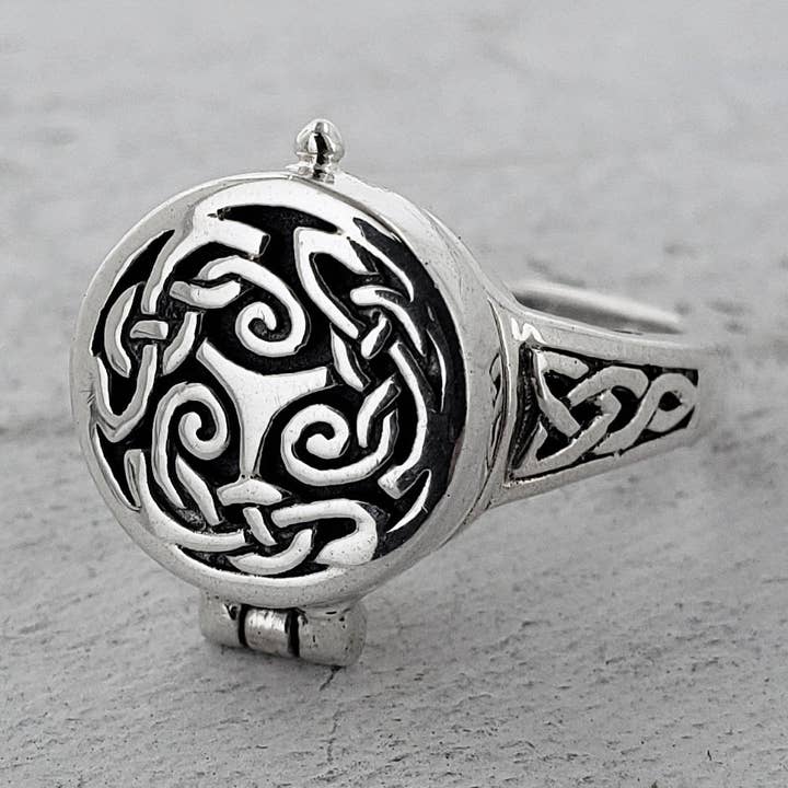 Giftmedaillon-Ring mit keltischem Knotenmuster, spiralförmig, Sterlingsilber für den Großhandel von Silver Insanity
