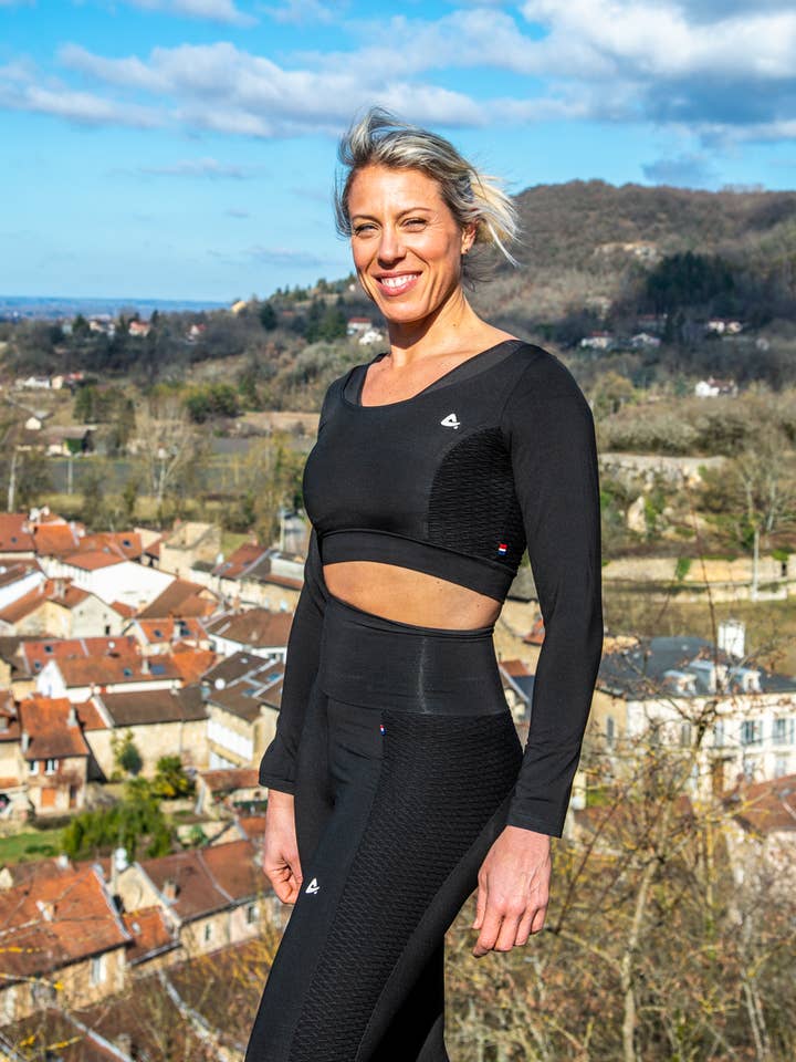 Black crop top for wholesale by Aura Evolution