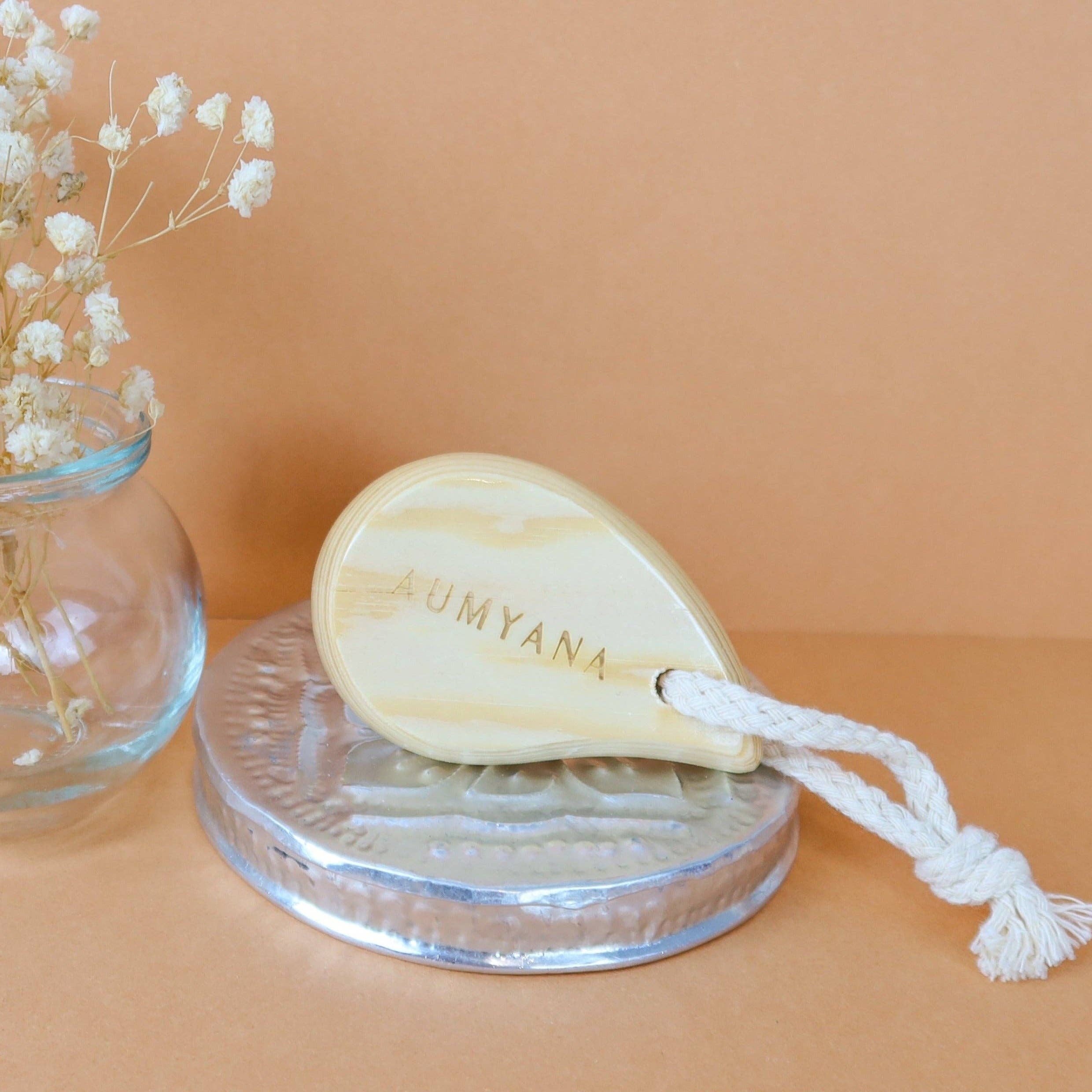 Aumyana - Wholesale Facial Cleanser - Face brush1