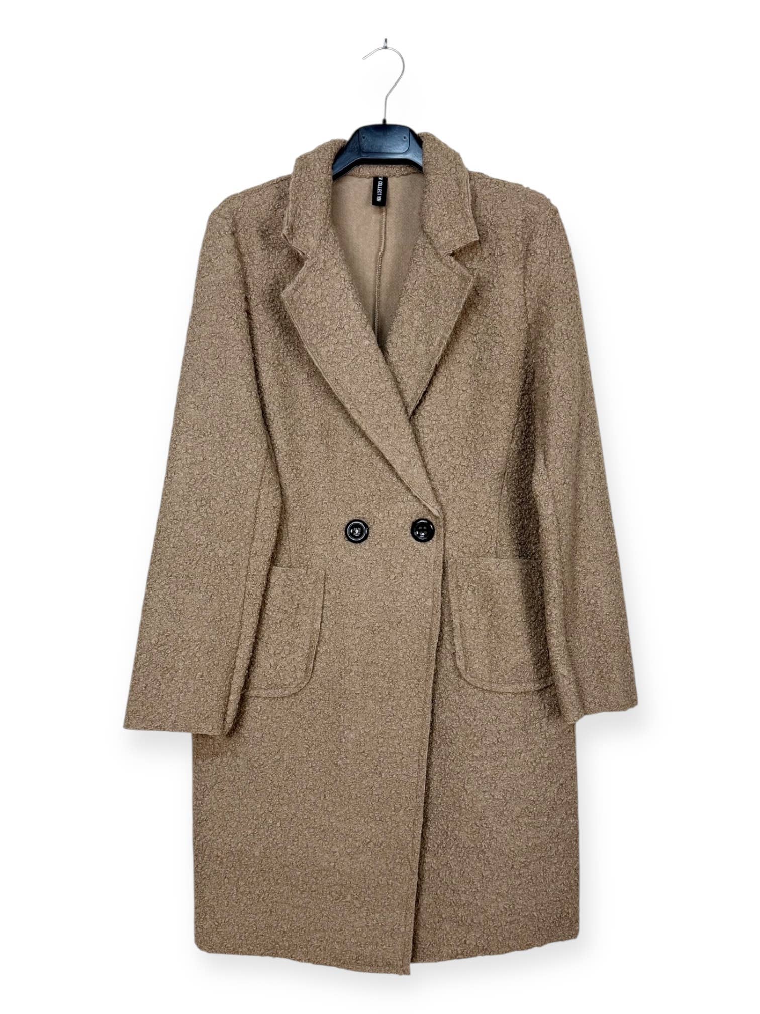 Lucky Nana – Großhandel Mantel - Damen – AH 2083 - Zweiknopf-Mantel aus Bouclé32