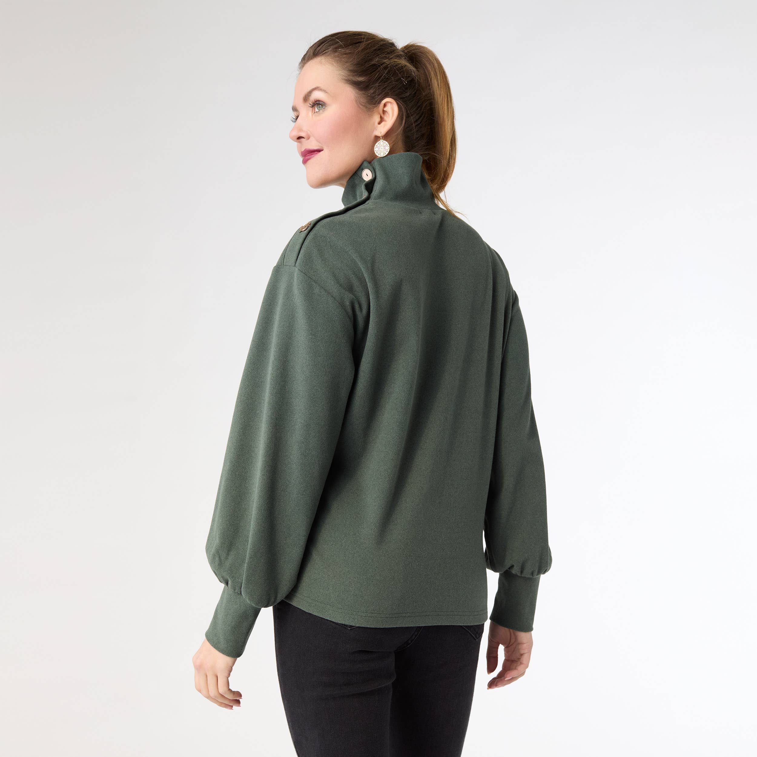 COCO + CARMEN - Wholesale Shirt - Women's - Audrina Super Soft Top with Button Detail6
