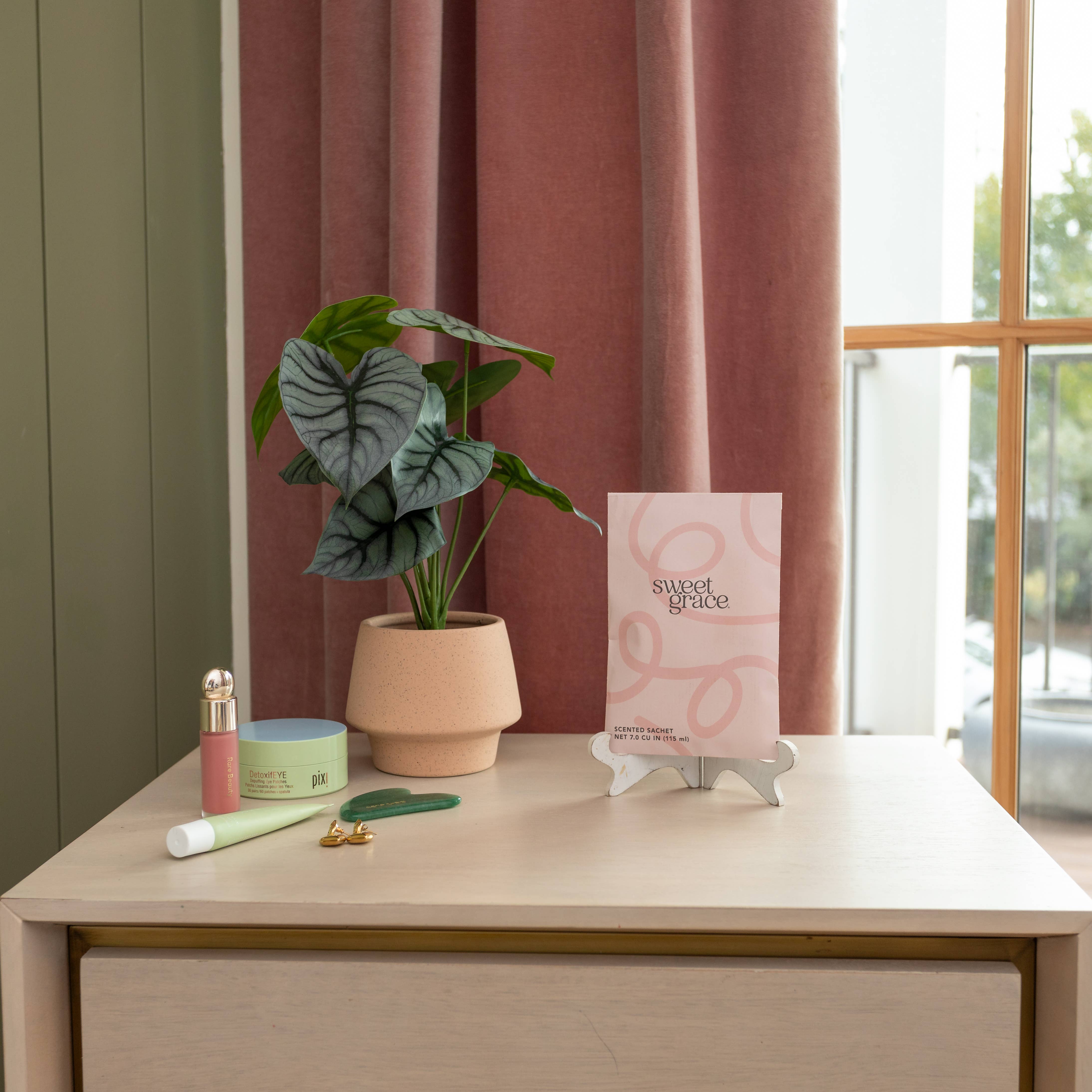 Bridgewater Candle Company - Wholesale Sachet - Sweet Grace Modern Swirl Sachet 9 Pack10