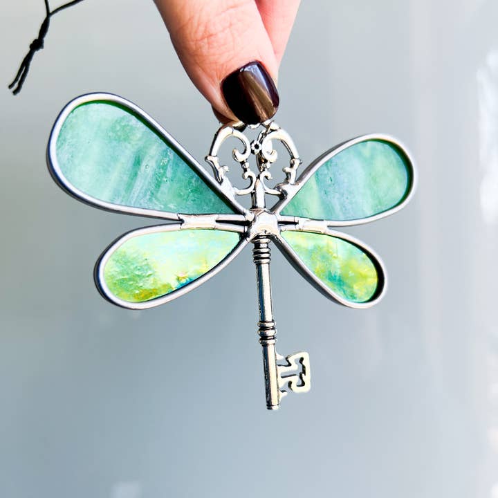 Crafty Bombshell Designs - Wholesale Suncatcher - Stained Glass Dragonfly Skeleton Key Sun Catcher3