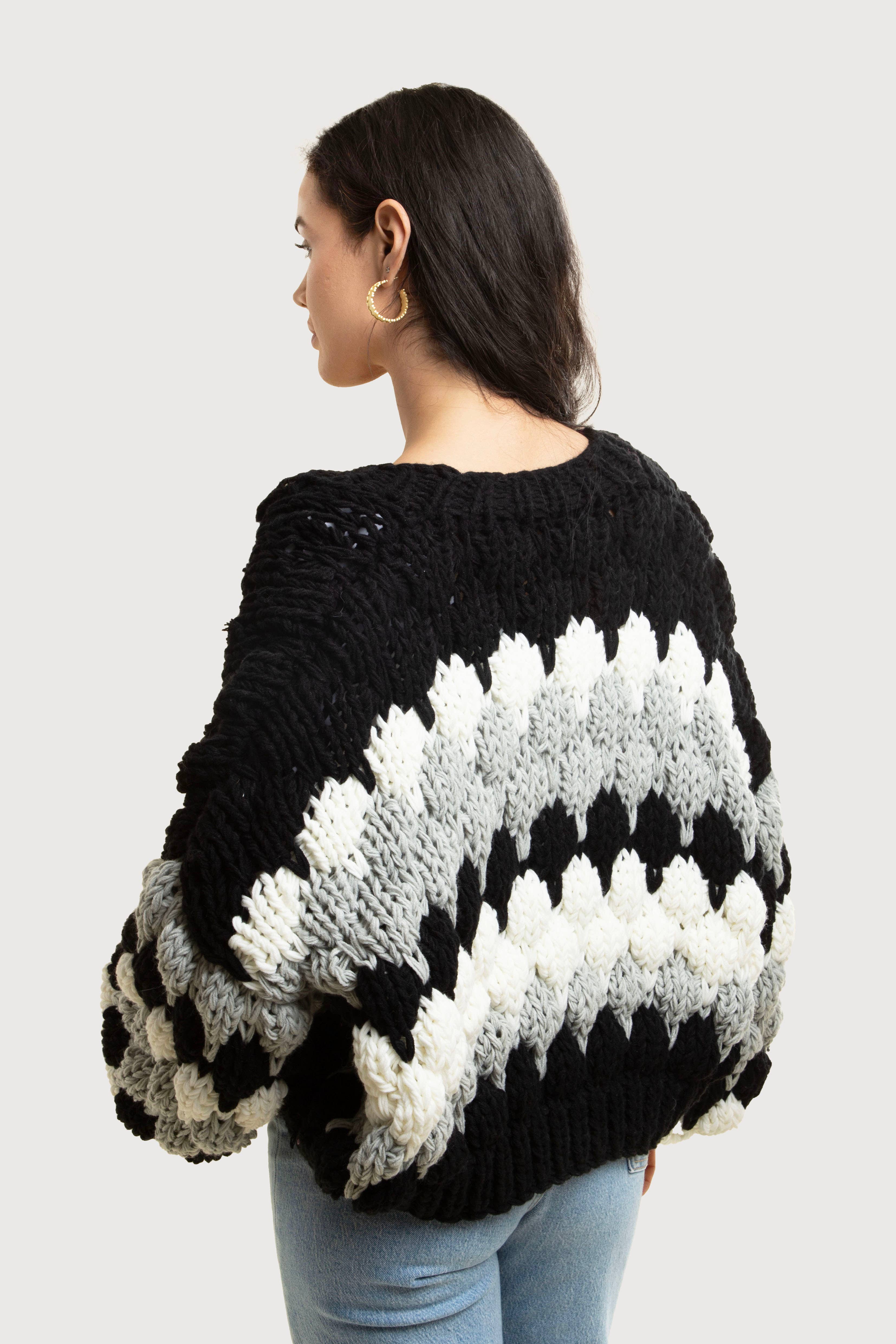 SAACHI – wholesale Cardigan – Women’s – Chunky Knit Cardigan Cropped4