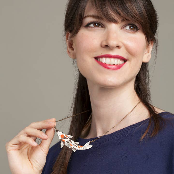 Materia Rica ☀️ - Vendita all'ingrosso Collana con ciondolo/pendaglio - Collana con design di pesce Koi giapponese1