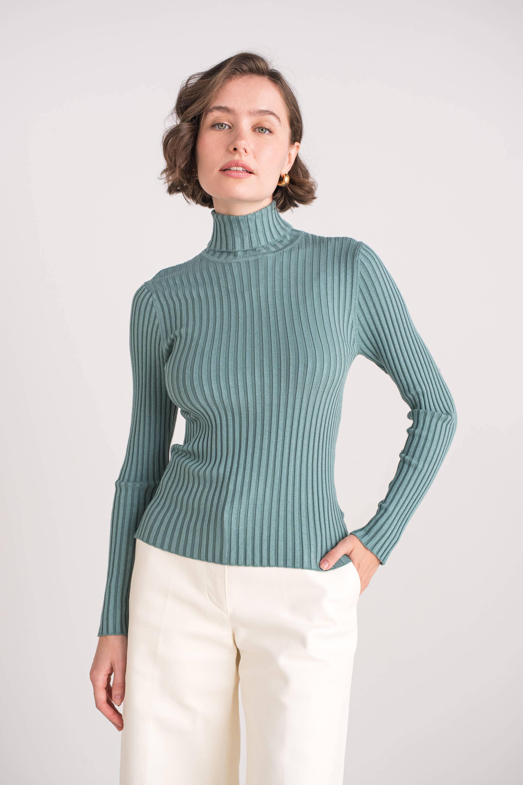 jw.atelier - Vendita all'ingrosso Maglione tricot - Donna - Maglione dolcevita a coste in seta elasticizzata18