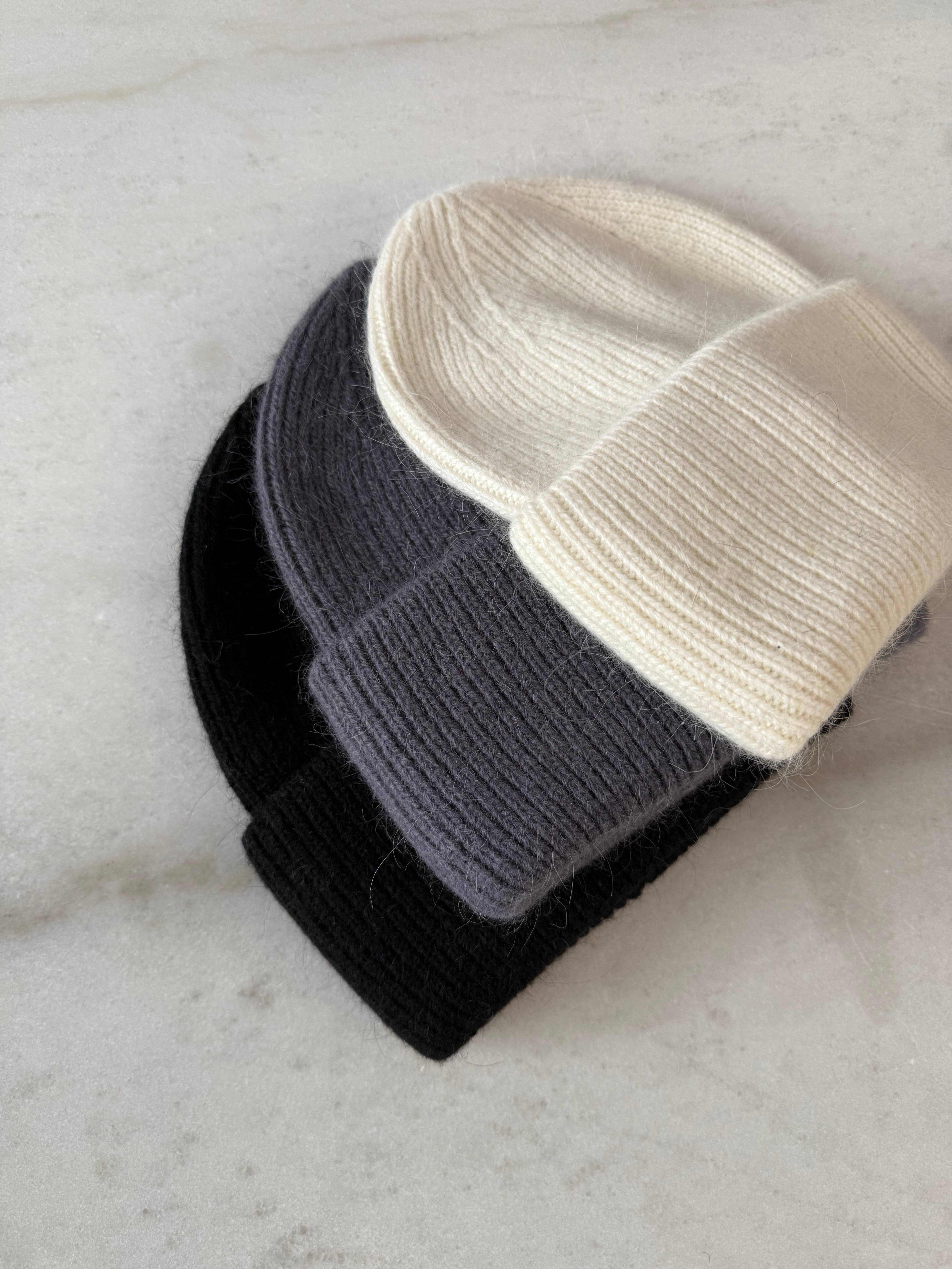 Billy Bamboo - Wholesale Beanie - Women's - ROYAL ANGORA BEANIE - neutral23