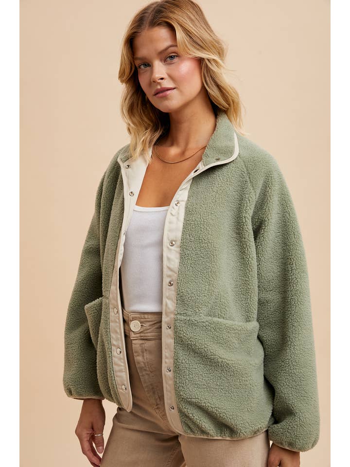In Loom - Wholesale Jacket - Women's - REVERSIBLE TWO TONED SHERPA JACKET