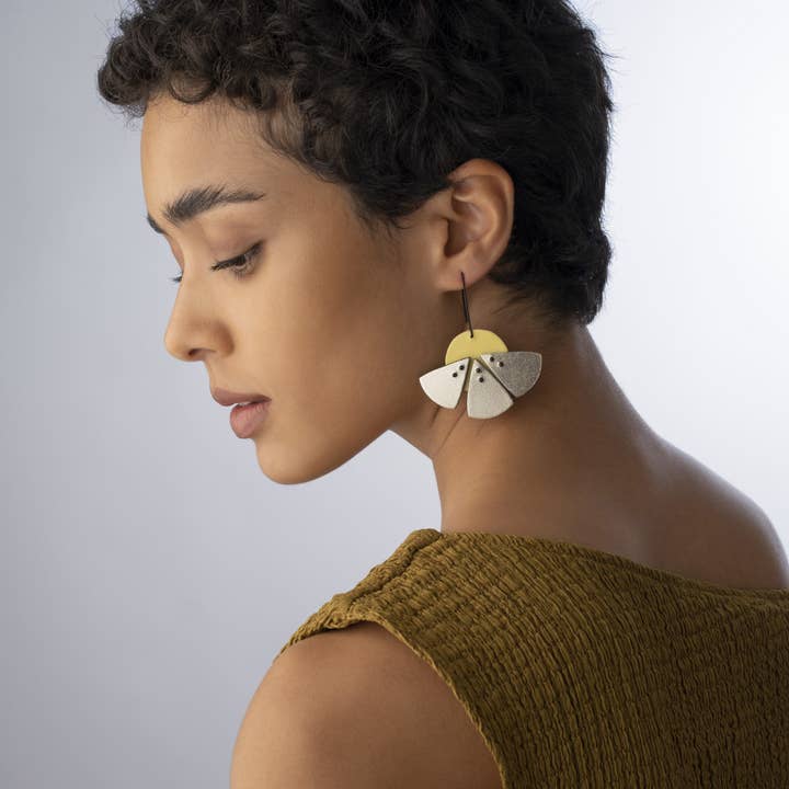 Brincos Meia-Margarida por atacado de C.KARAKALPAKI