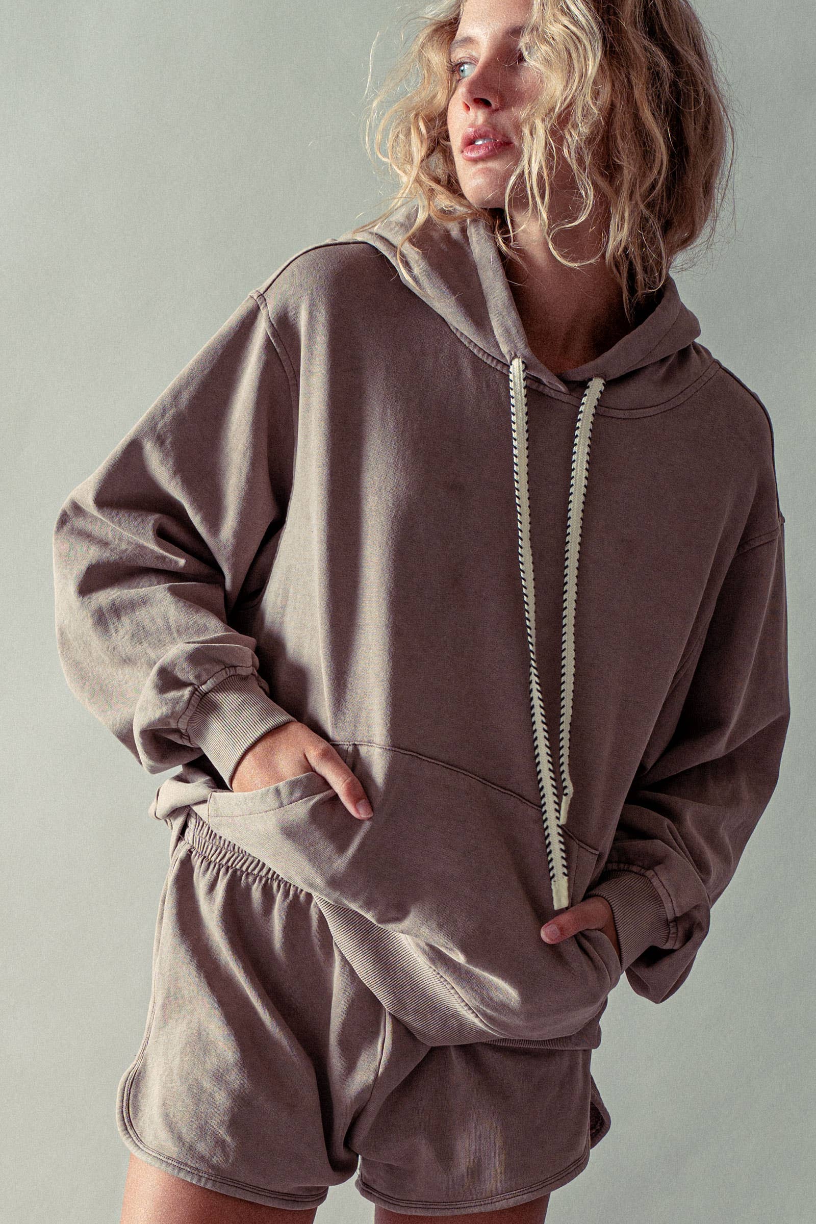 Urban Daizy - Wholesale Hoodie - Women's - Vintage Wash Oversized Brushed Hoodie11