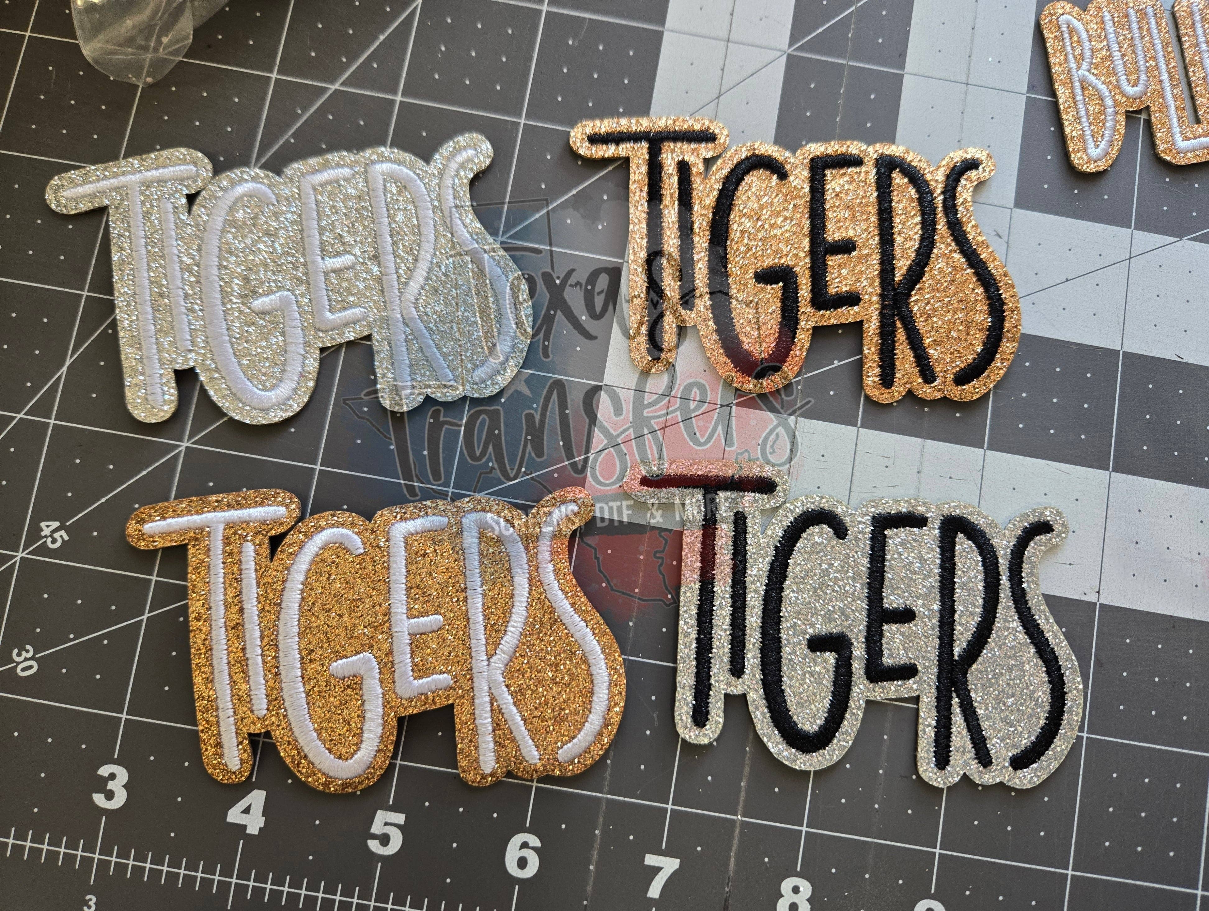 Texas Transfers - Venta al por mayor Parches - Parche de Mascota Brillante para Planchar (Múltiples Opciones)4