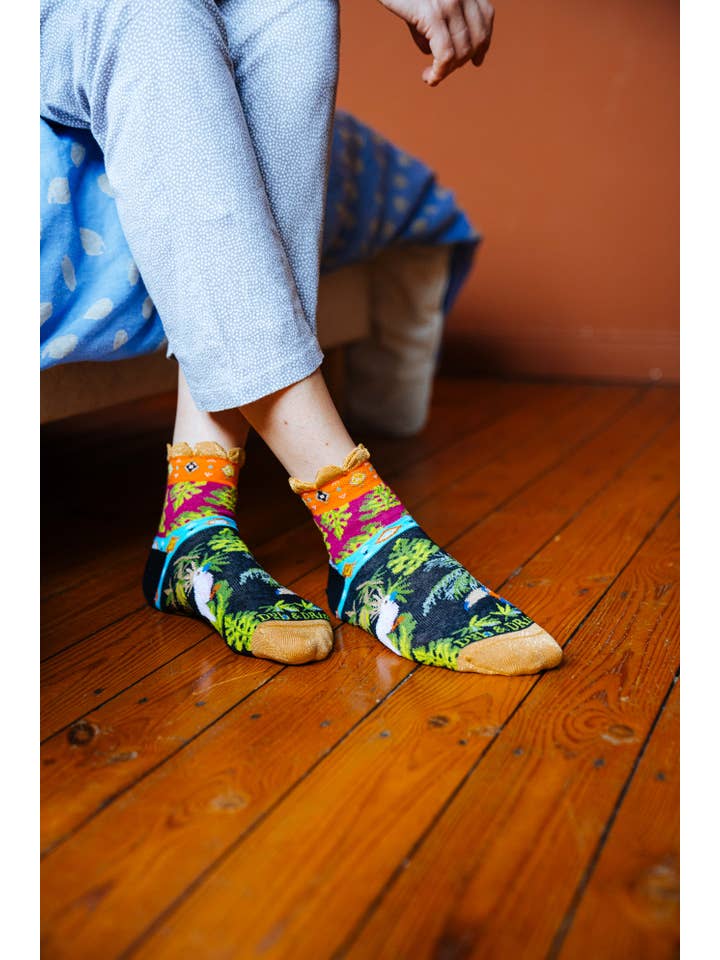 Dub & Drino - Wholesale Socks – Women's - CACATUA scalloped edge sock1