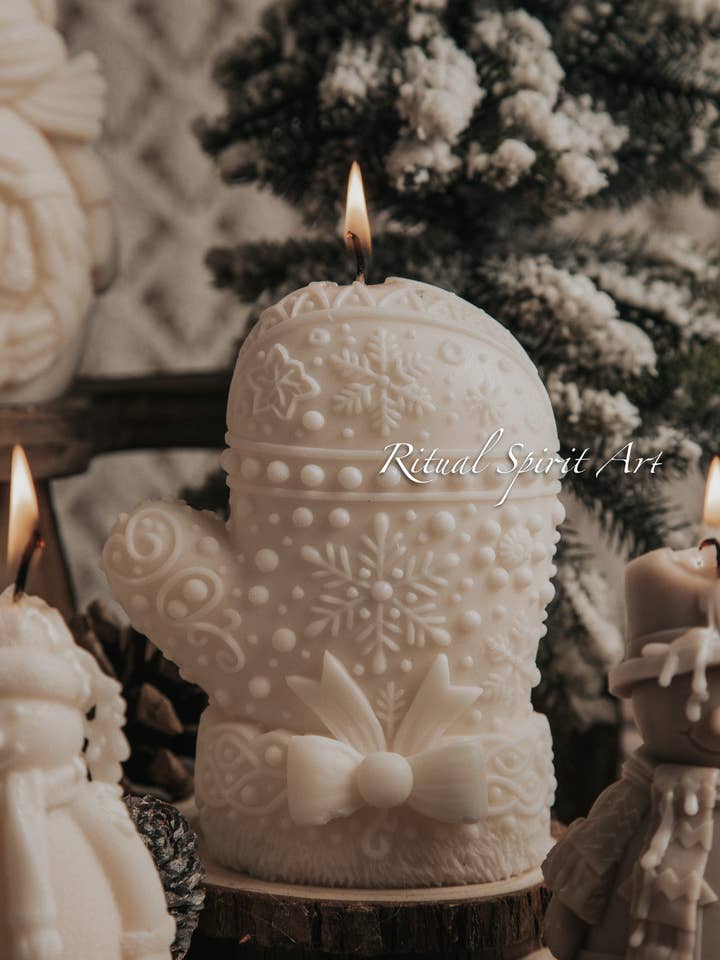Christmas Glove Candle for wholesale by Ritual Spirit ltd