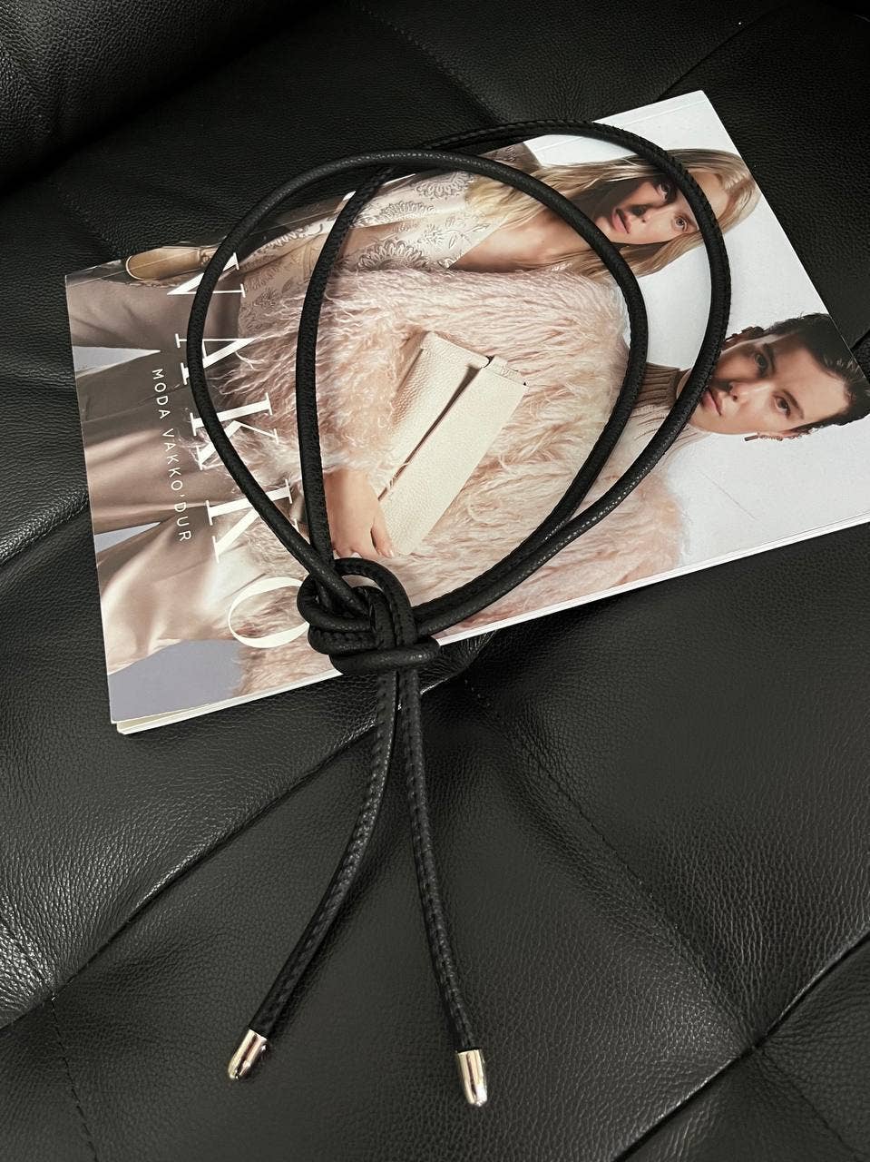 Design company-Fatma Balkir – Großhandel Gürtel – Damen – Schicker Damen-Gürtel aus veganem Kunstleder.4