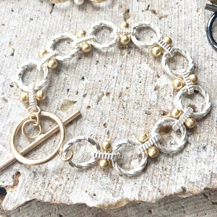 VB&CO Designs Handmade Jewelry - Wholesale Link & Chain Bracelet - Matte gold Matte silver bracelets boutique jewelry trending