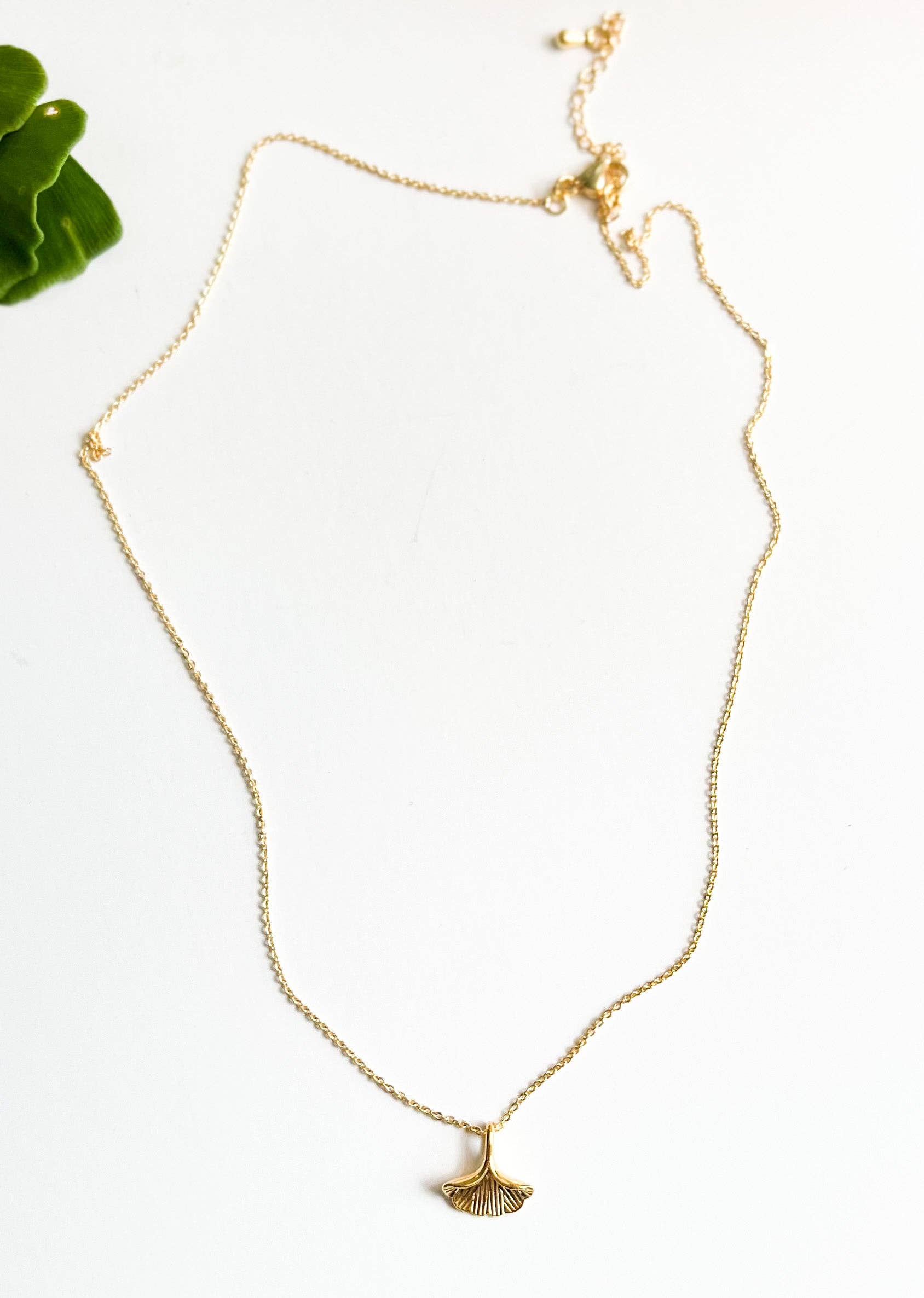 Natalie Clare Collections - Wholesale Pendant/Charm Necklace - Gold Ginkgo Leaf Necklace2