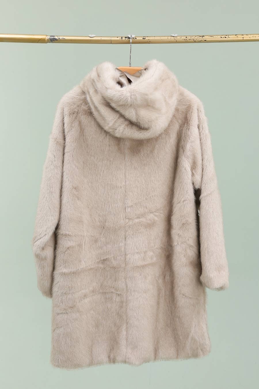 DIX-ONZE – wholesale Päls/fuskpäls - Dam – Chokladbrun Lång Fuskpälsrock – Lyx & Komfort10