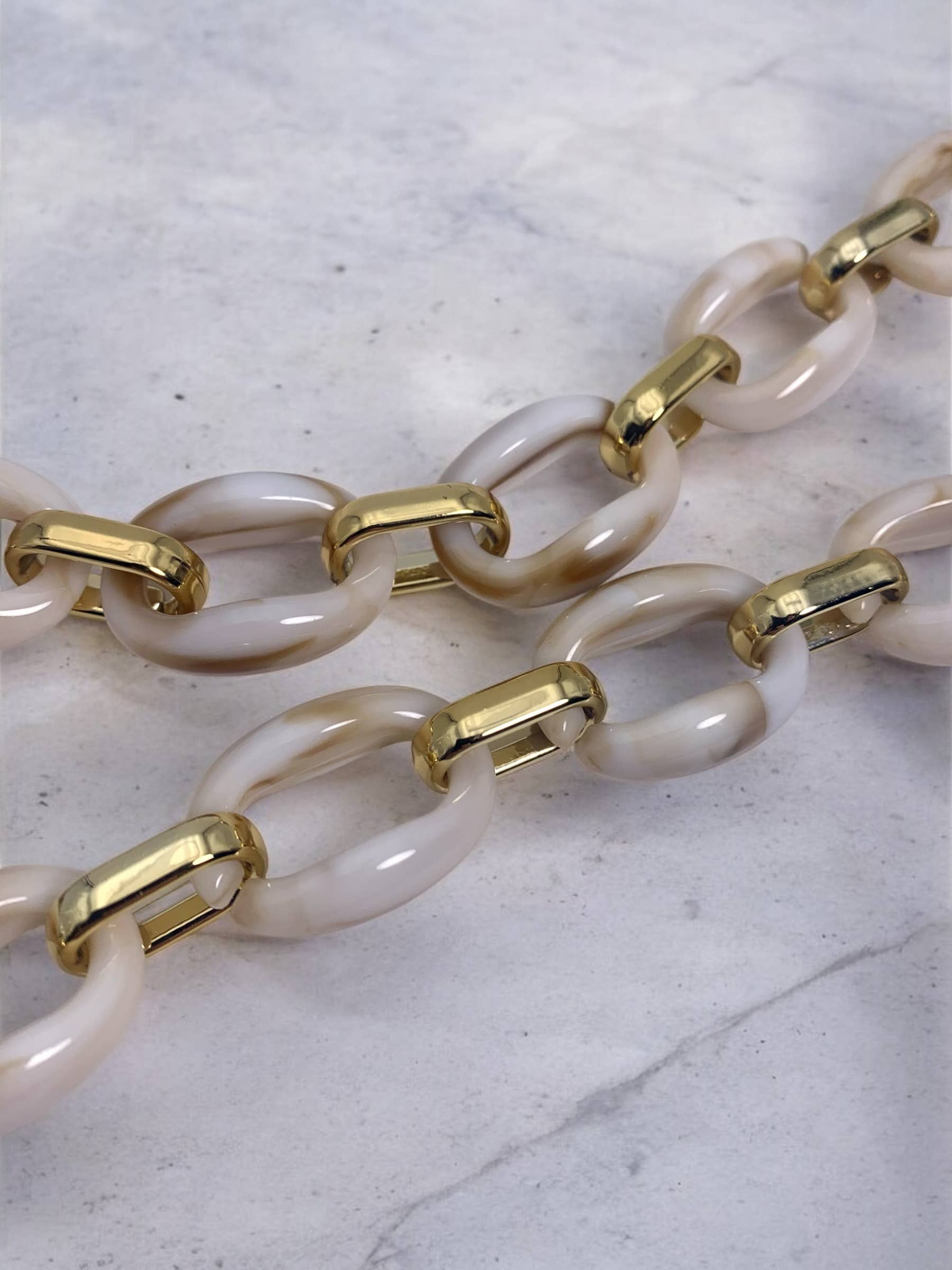 Grey Long phone chain KY04 for wholesale on Faire1