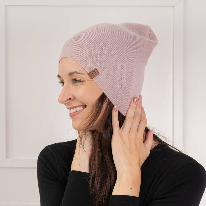 menique - Wholesale Beanie – Women's - Women's Knit Beanie Merino & Cashmere2