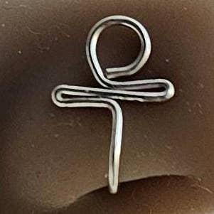 Håndlavet Ankh-stil næseklemme, næseringe uden piercing for engroshandel hos Bead It Wear It Love It LLC