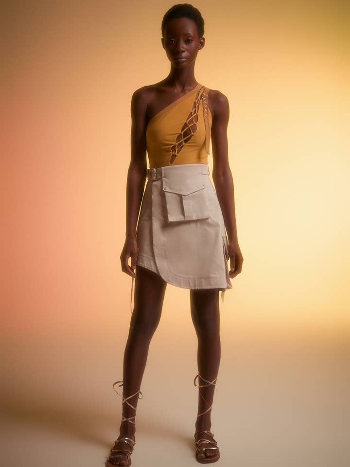 Caro Nederdel for engroshandel hos Born Villain