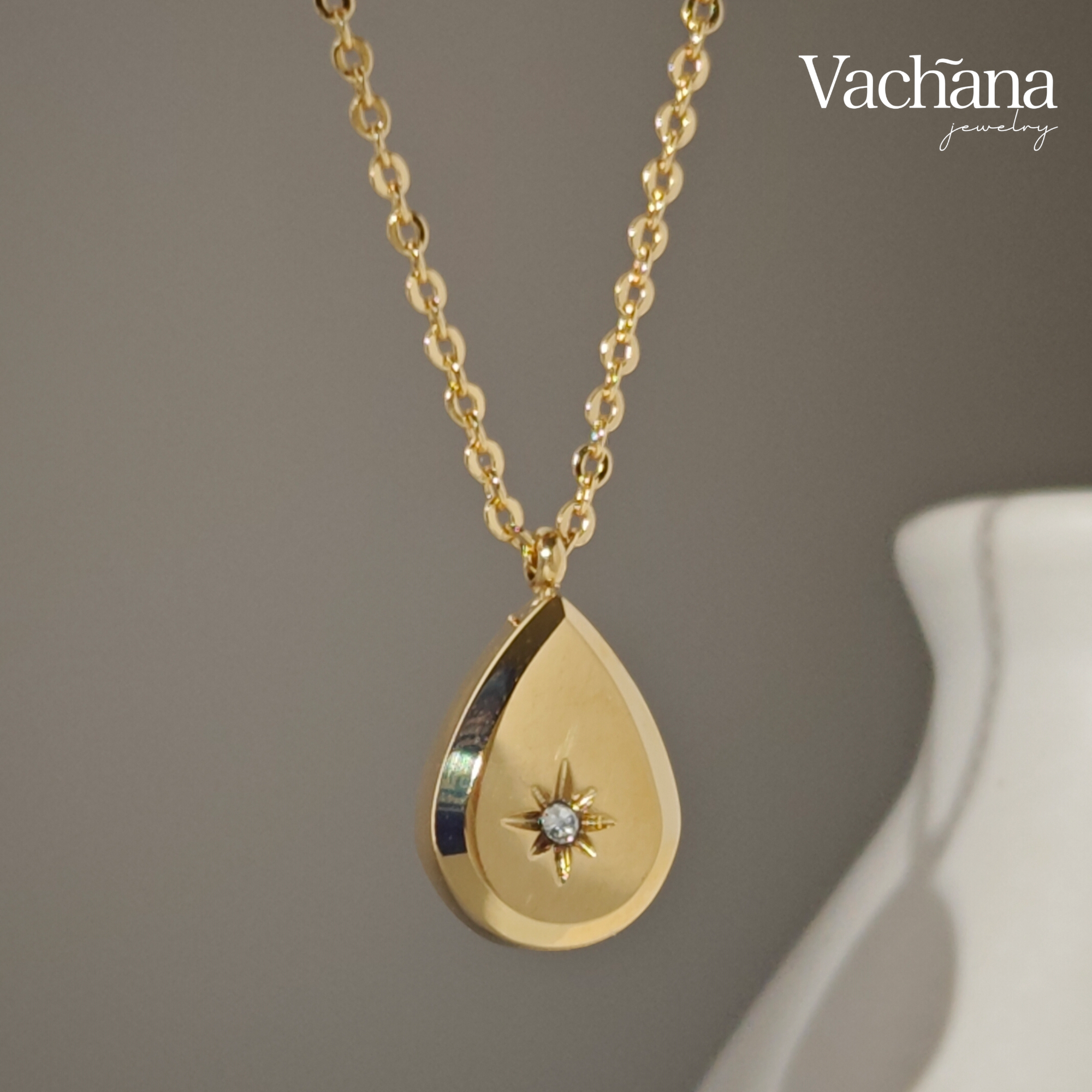 Vachana – wholesale Pendant/charm necklace – Teardrop, Rectangular Cubic Zirconia North Star Necklace 2