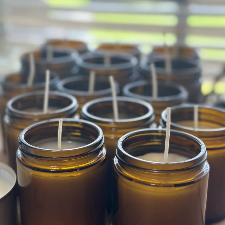 Suzy Spa Essentials - Wholesale Jar/Filled Candle - Lavender Soy Blend Candle - 8 oz Amber Jar7