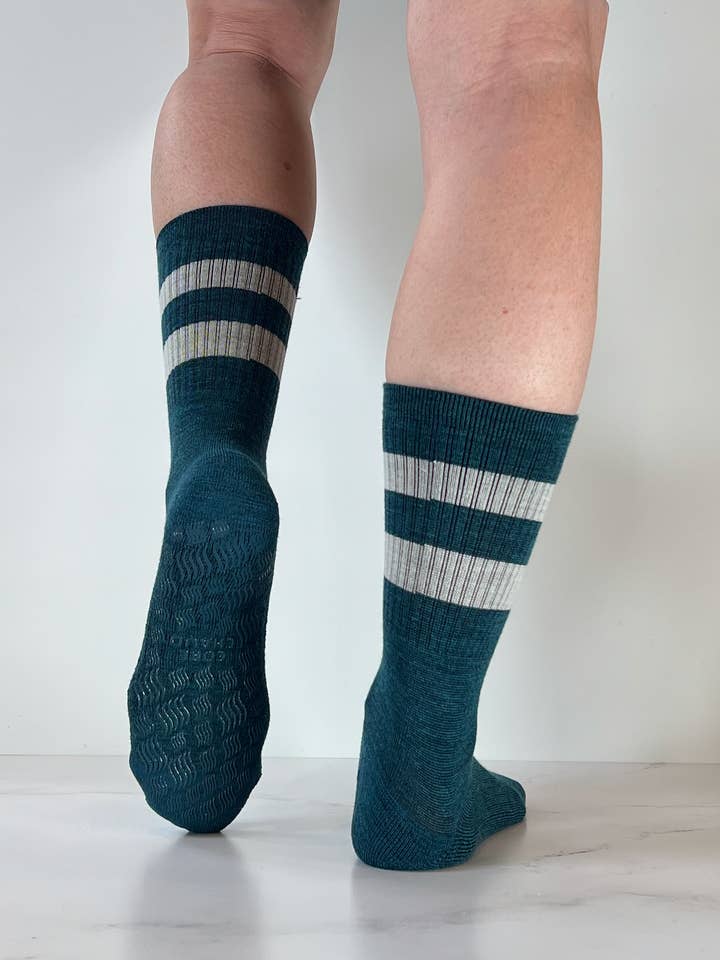 Core Chaud - Wholesale Socks - Women's - Crew Sock2