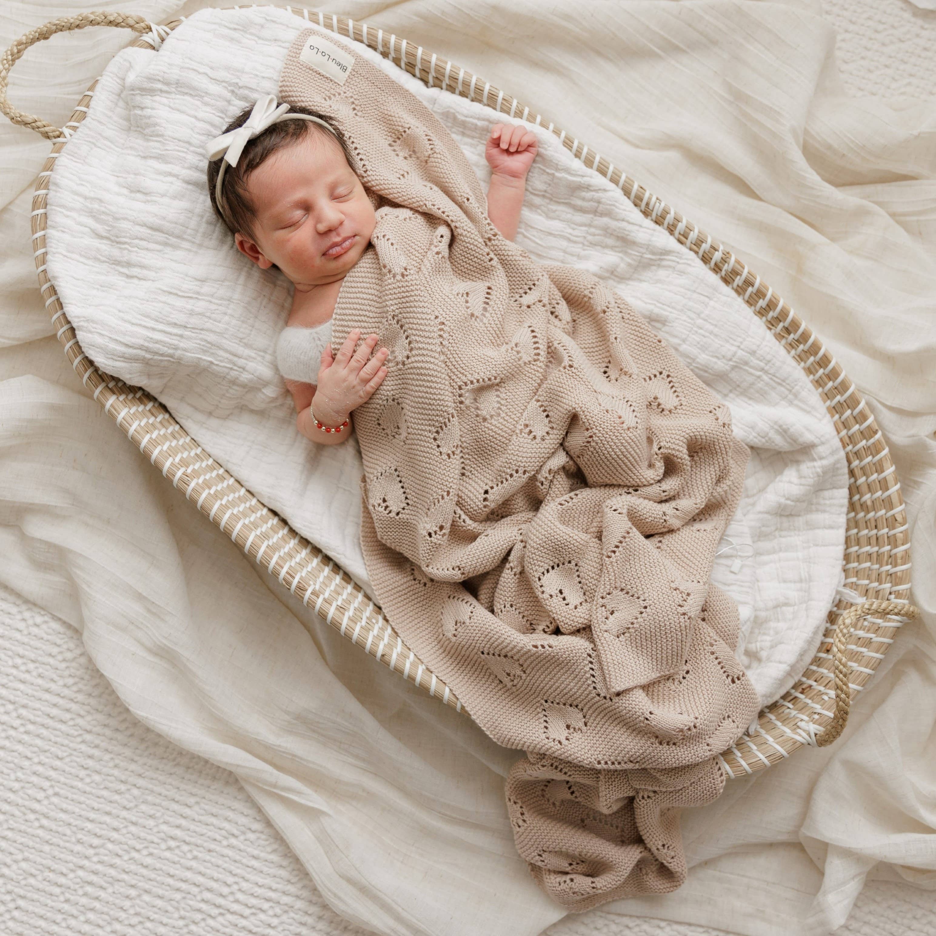 Bleu La La - Wholesale Receiving Blanket - Baby - 100% Luxury Cotton Receiving Swaddle Baby Blanket - Heart22