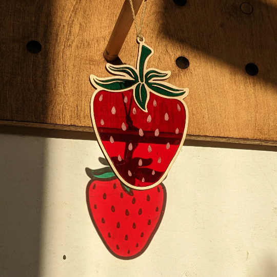Bristol Design Forge Ltd – wholesale Suncatcher – Strawberry Window Hanging Faux Stained Glass Cut Acrylic8